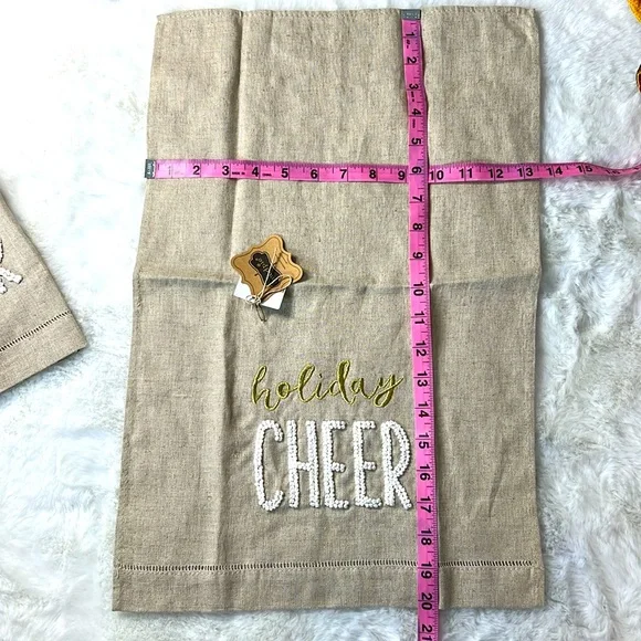 MUDPIE Set 2 Holiday Hand Towels NEW Linen Embroidery FrenchKnot Cheer Christmas - Picture 3 of 13